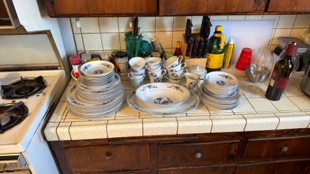 VINTAGE CANTON BLUE FINE CHINA SET JAPAN SET OF 55 PIECES KITCHEN HOMEWARE