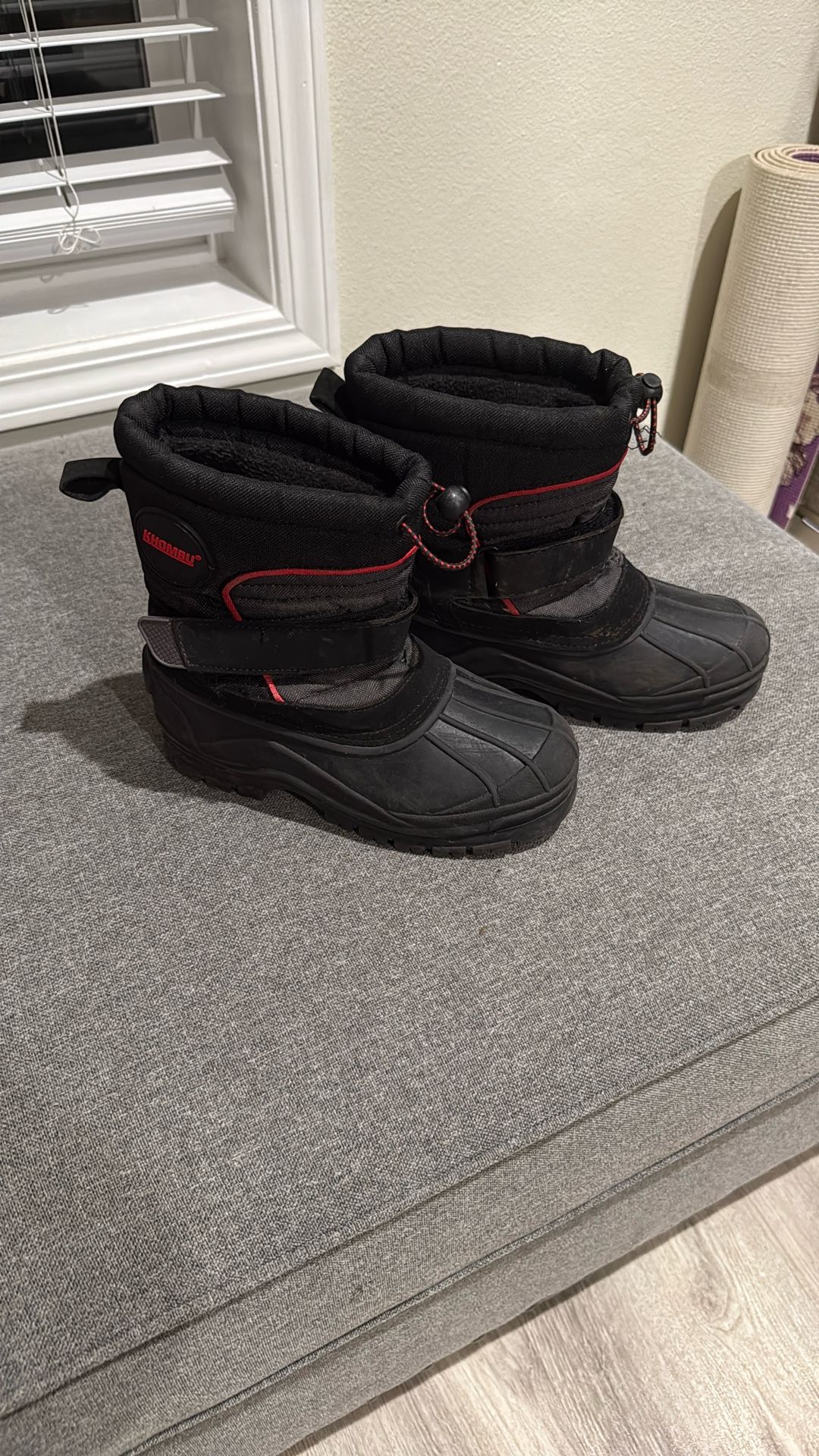Snow Boots Size 1