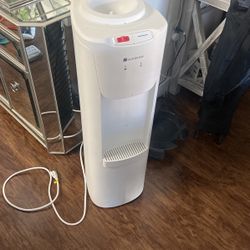 5 Gallon Water Cooler 