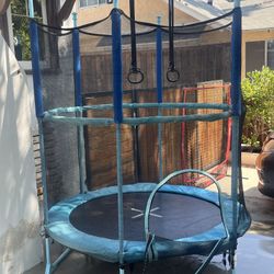 Trampoline 