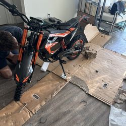 X1 Spark 0 Miles Brand New (read Description