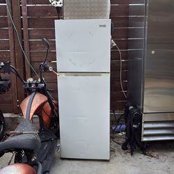 Small fridge and freezer not mini