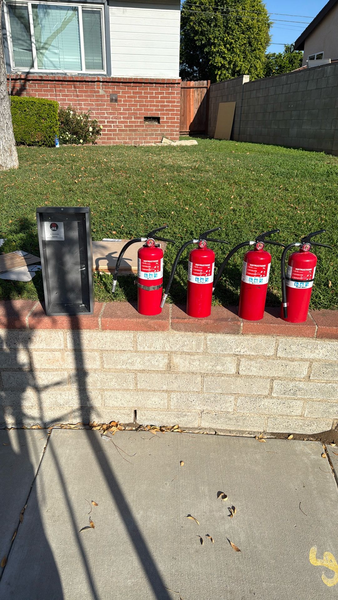 4 New Fire Extinguishers With One Box Holder