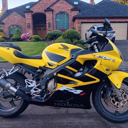 CBR 600F4i