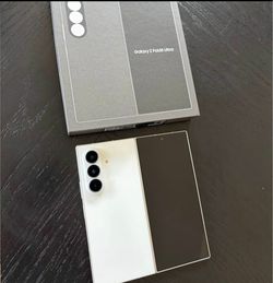 **Samsung Galaxy Fold 8 Ultra - 512gb - Unlocked**