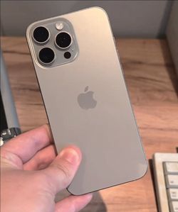 New Apple iPhone 16 Smartphone