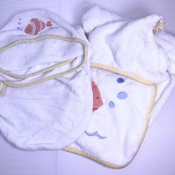 Koala Baby 0-3M/0-9M Unisex Baby Fish Hooded Towel Wrap & Hooded Bath Robe
