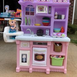 Kids Toddler Toy Kitchen Set $30