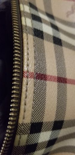 Burberry purse