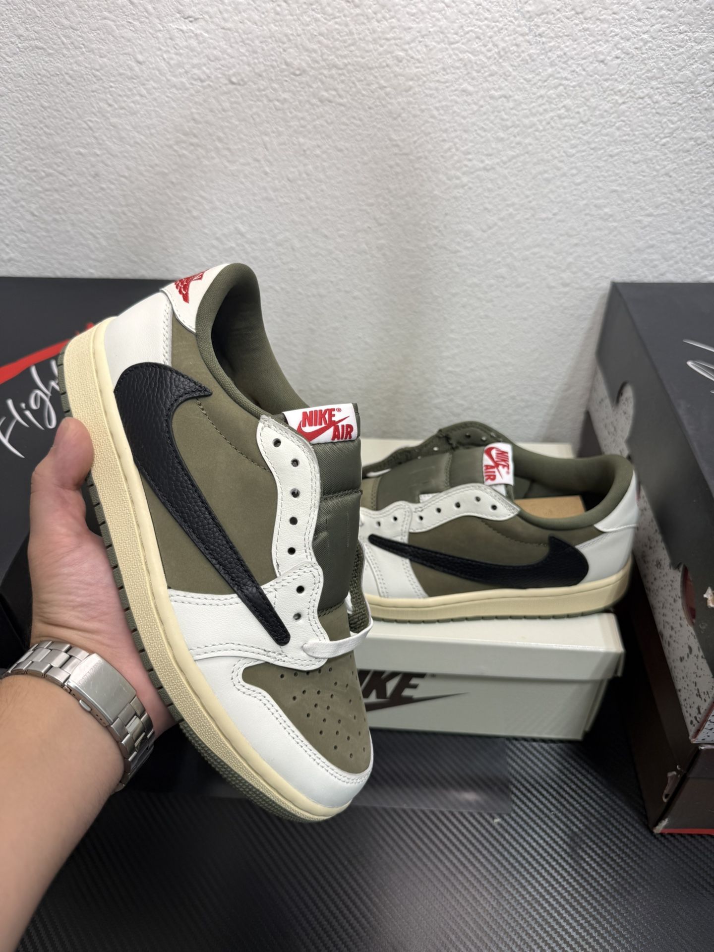 Aj1 Nike Air jordan 1 low travis scott medium olive greens size 7,7.5,8,8.5,9,9.5,10,10.5,11,12