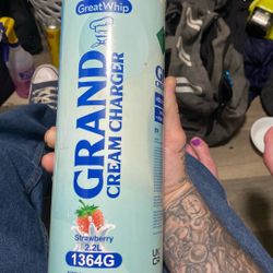 Giant Great “whip it” Can