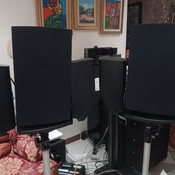 DEFINITIVE TECHNOLOGY PRO MONITOR SPEAKER  MODEL ME0013-0038 AND FOUR BOSE SPEAKERS. WITH STANDS   LIKE NEW