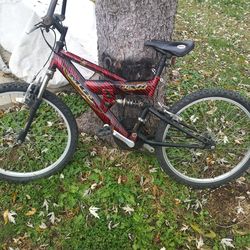 Mongoose mgx 21 speed DRX men s 24 inch bike has a bell seat for