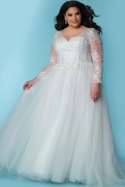 New With Tags Sydney's Closet Wedding Gown $779 Thumbnail