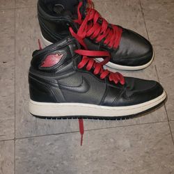 Jordan 1s High Og Retro . Size 4y