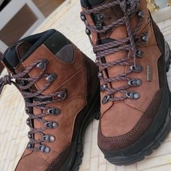  LOWA Hiking Sps  Core Tex Boots Size 8.5 Men
