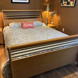 Queen Bedroom Set 