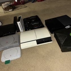 Game consoles working condition