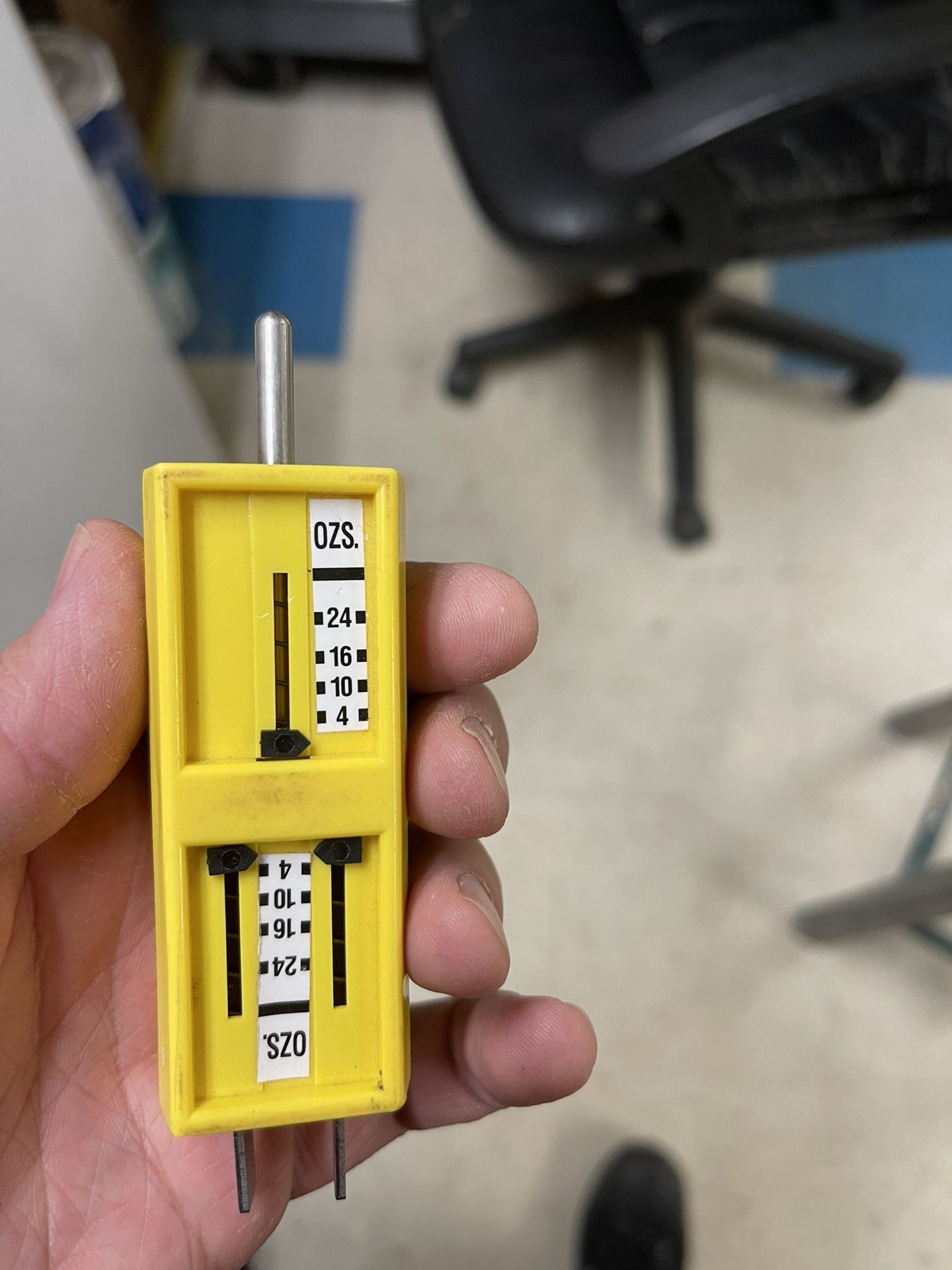 Receptacle tension tester