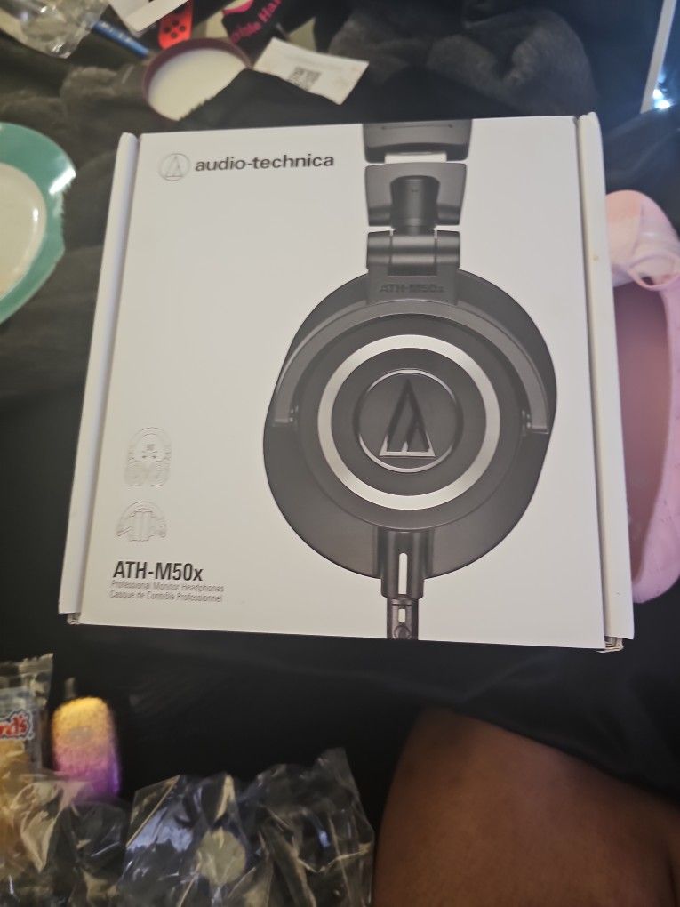 Audio -Technica ATH-M50x Bluetooth Headphones 