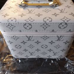 Makeup bag