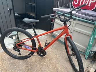 SPELIALIZED bike