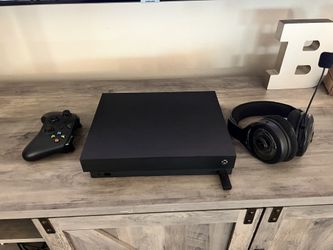 Xbox One X 1Tb