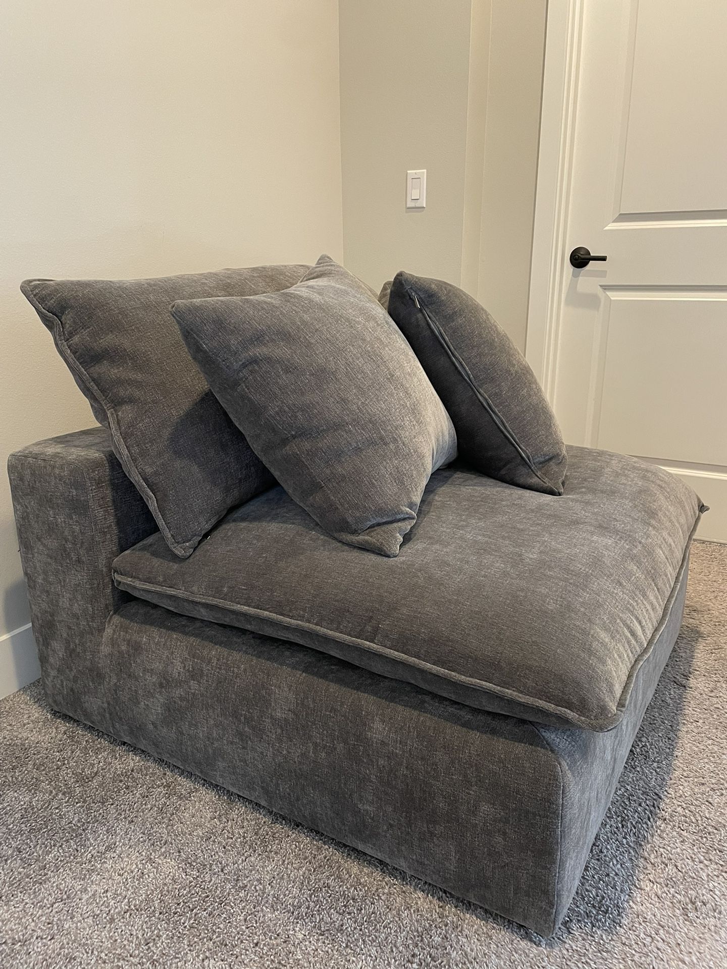 Armless Accent Chair - New