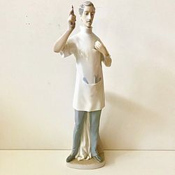 LLADRO dentist porcelain figurine