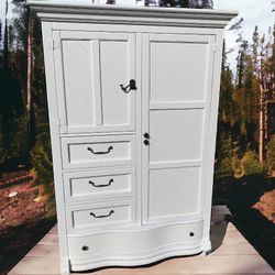 Huge Forest Designs Wardrobe Closet Dresser Cabinet 53x23x73 White New