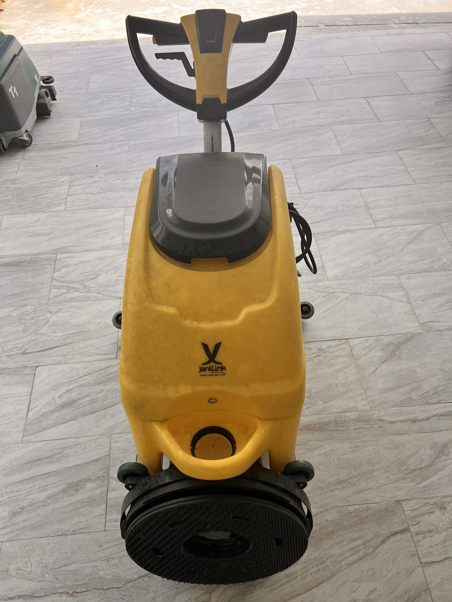 JaniLink Floor Scrubber
