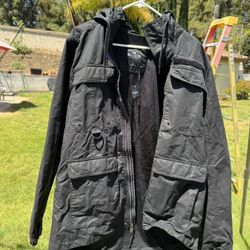 New Hollister All-Weather Jacket Mens Large Black Hooded Full Zip Waterproof Rain