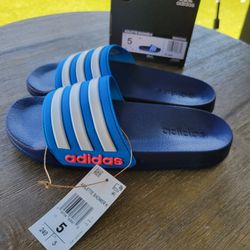 New Boys Sz 5Y 5 Adidas Blue ADELITE Shower Slides Beach Summer Sandals Nib
