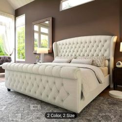 Chenille Platform Bed‼️‼️