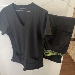 Women's Scrubs