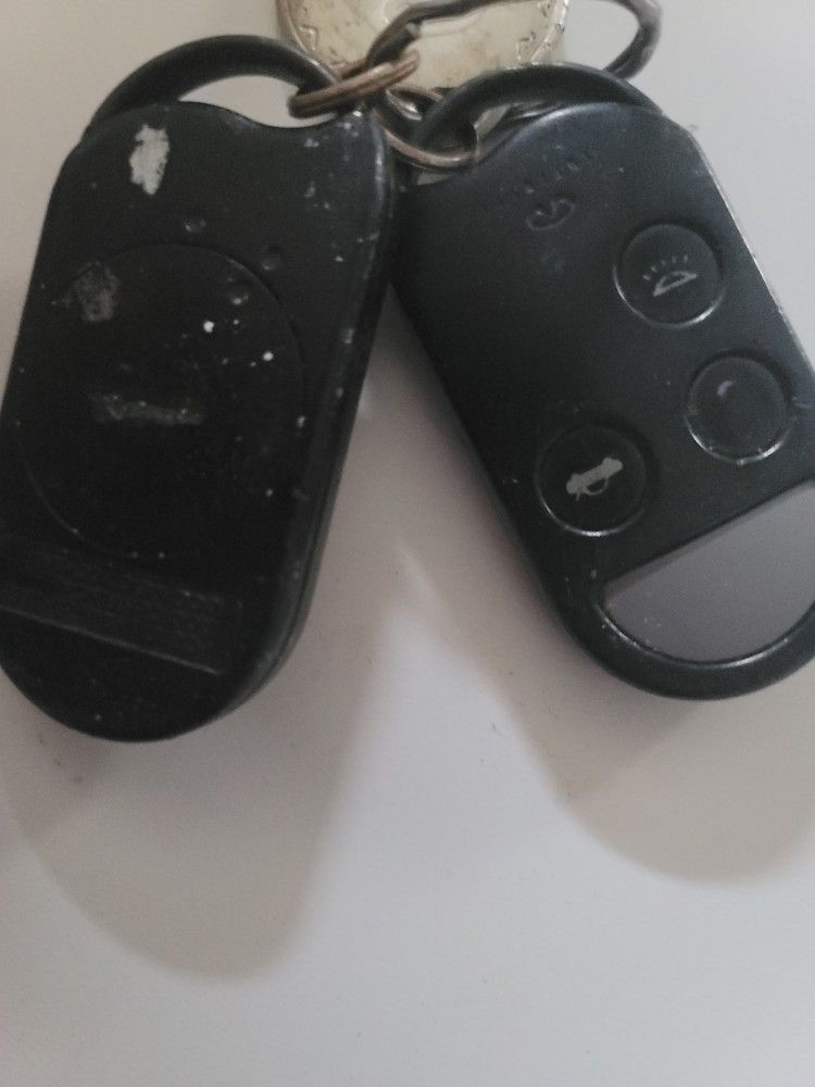 Infiniti G20 REMOTE control.  Needs New Batteries. 