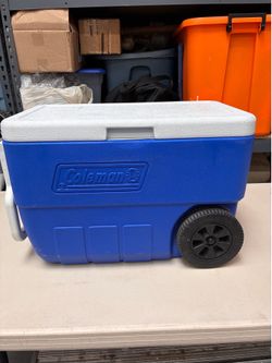 Coleman Wheelie Cool Blue 38 qt Roller Cooler