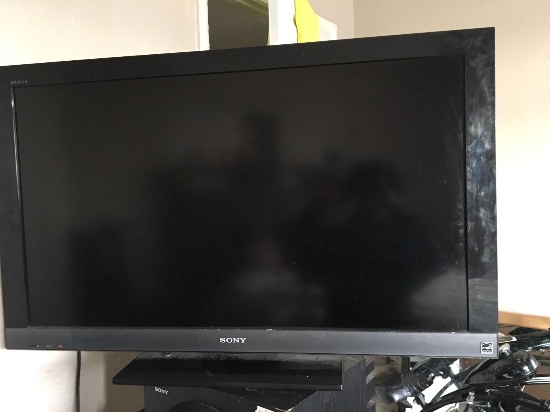 Sony 40 inch tv and active subwoofer