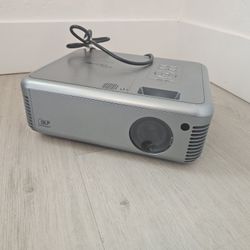 Optoma DX607 Projector