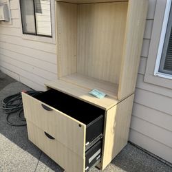 FREE HUTCH/FILE CABINET