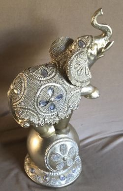 Decomantra  Decorative Elephant Figurine 10.5” Tall