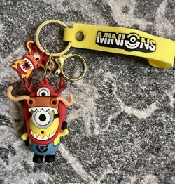 NEW IN BAG/ MINIONS KEYCHAIN! GREAT FOR KIDS BACKPACKS! 