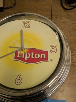 Vintage Lipton clock