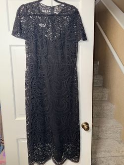 📸🔥 Burberry Black Lace Midi Dress – Elegant Designer Sheath Silhouette – Size 10 (Bust 40 / Waist 32 / Hip 42)