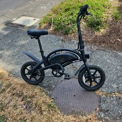 Jetson Bolt Folding Electric Ride-On Bike