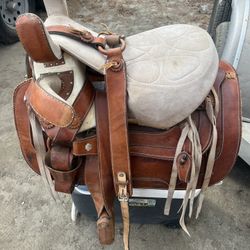 Escaramuza Saddle/ Albarda/ Horse Saddle/ Montura 