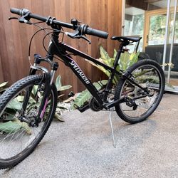 Specialized Hotrock XS / 13 – 24” Kids Mountain Bike (Great Condition)