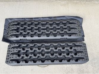 Large Recovery Traction Boards. Traction Tire Ladder Never Used