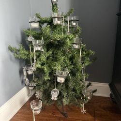 Small Christmas Tree/candle Holder 