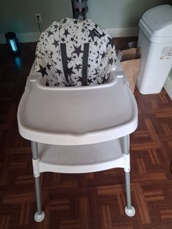 Evenflo Baby High Chair with Tray